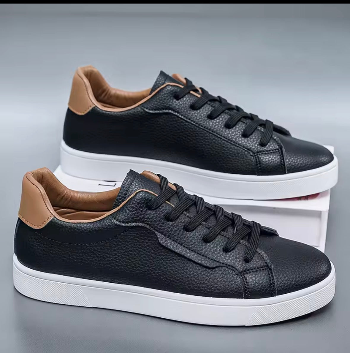 Men’s casual sneakers